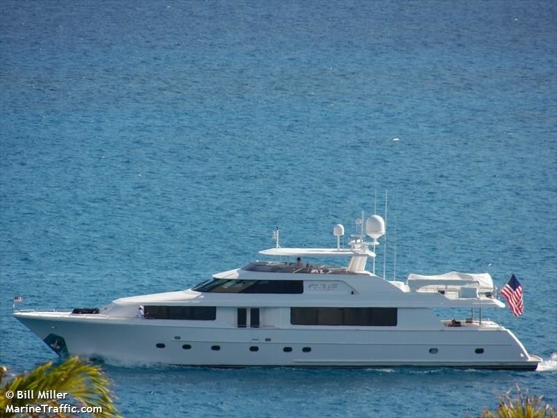 Yacht FREEDOM, Kha Shing Enterprises Co Hargrave CHARTERWORLD